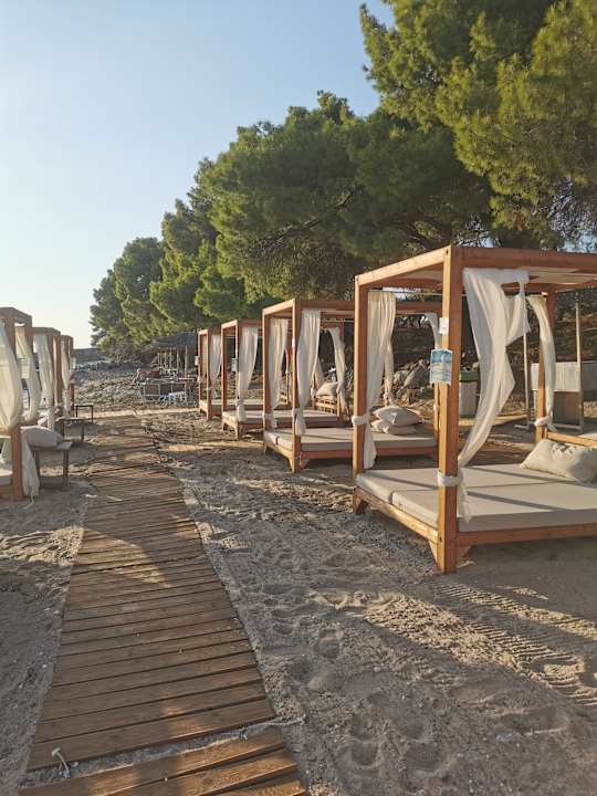 Strand Blue Dolphin Resort Hotel