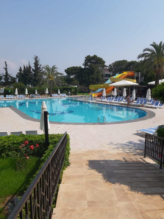 Pool Hotel Grand Ring