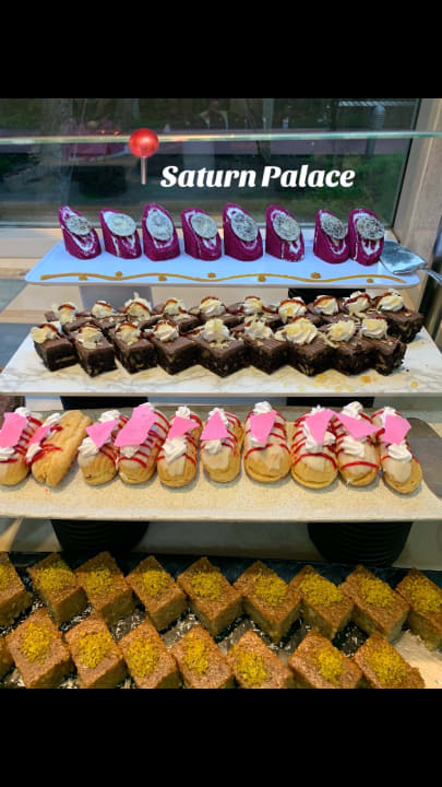 Gastro Saturn Palace Resort Hotel