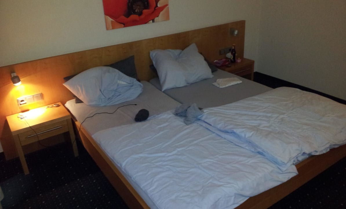 42 Hotel & Gasthaus Goldener Hirsch