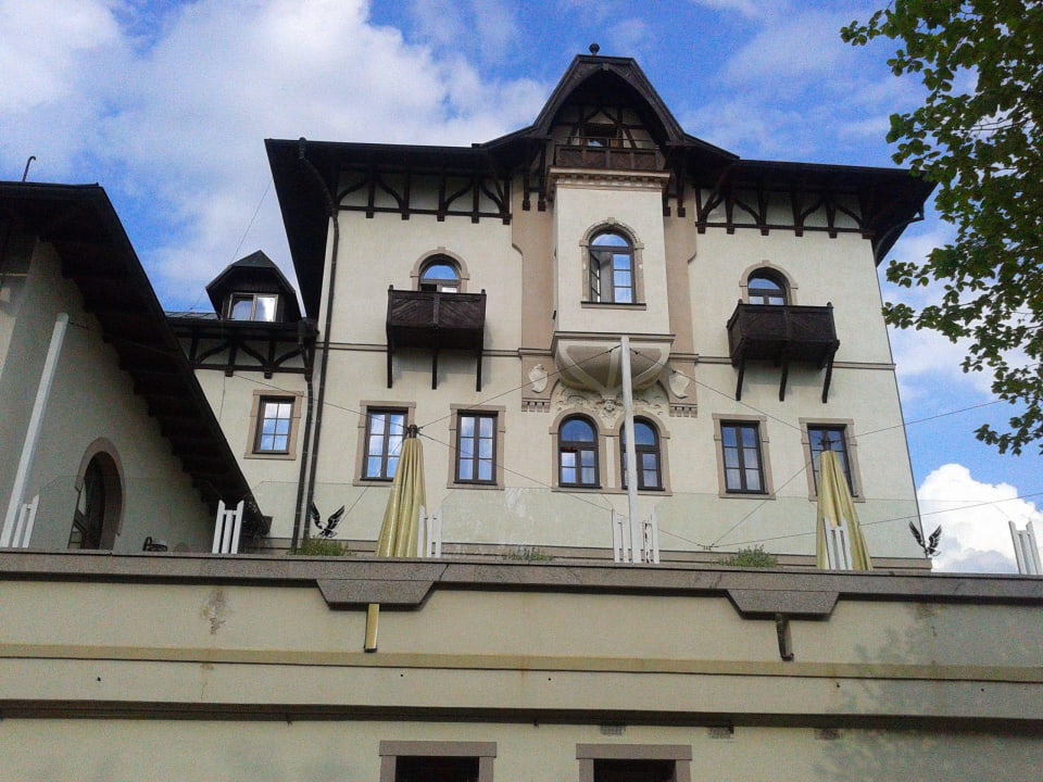 Hotel jako zámek Chateau Monty Spa Resort