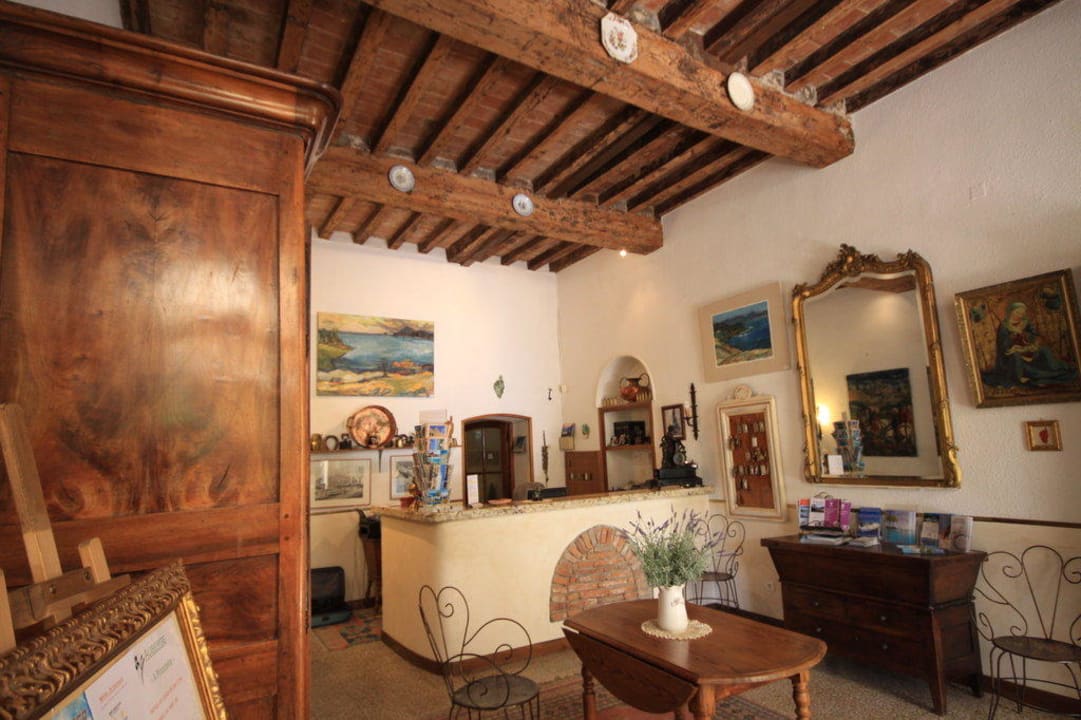 Réception Hotel La Solenzara