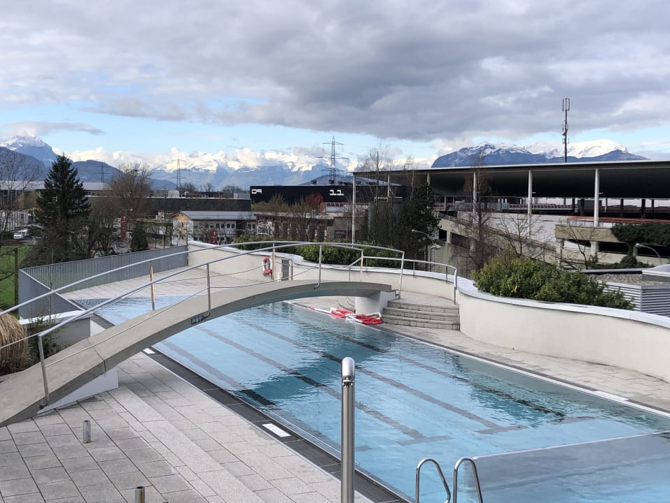 Pool Four Points by Sheraton Panoramahaus Dornbirn