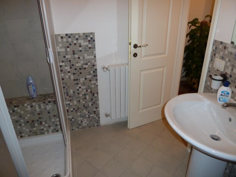 Duschbad Carruggiu Casa Vacanze