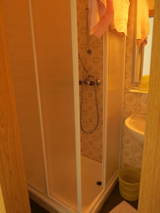 Sehr kleines altes Bad Seehotel Birkenhof