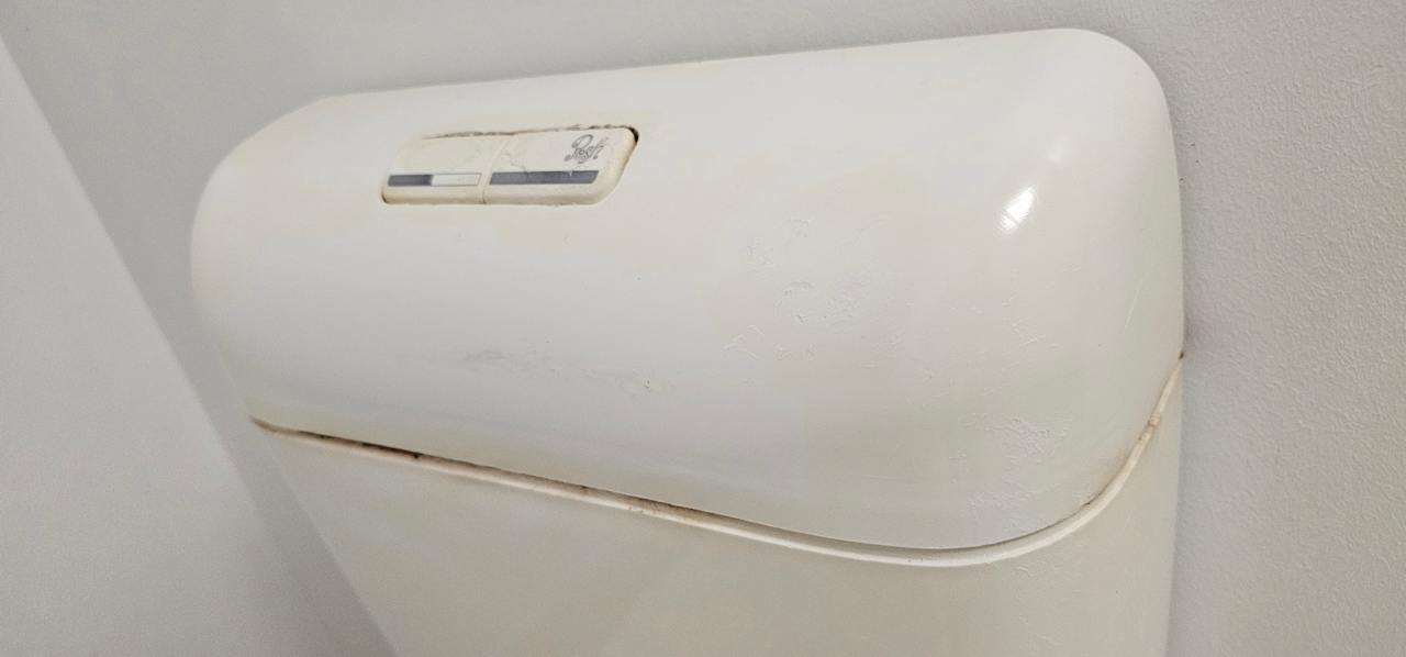 Zimmer Bay Village Tropical Retreat &  Apartments