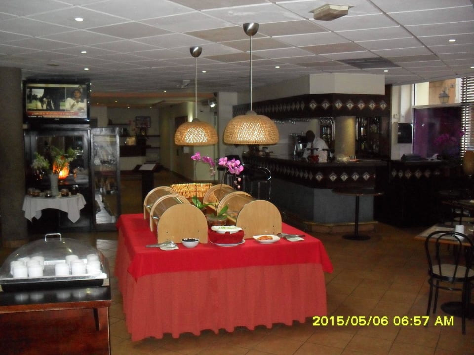 Frühstücksbüffet Novus Plaza Hodelpa