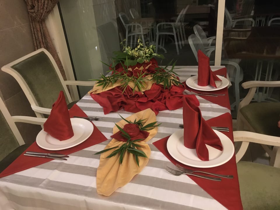 Gastro Well Palace Side