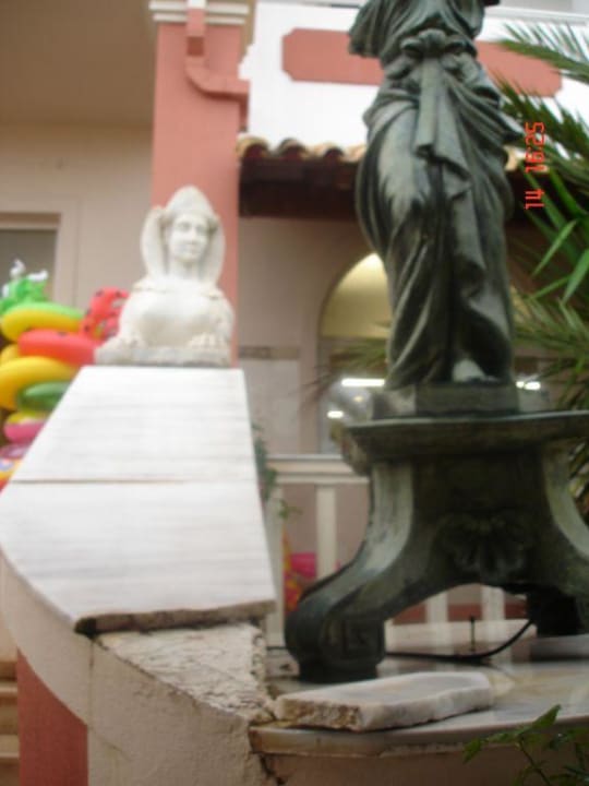 Treppenaufgang zum Restaurant Sandy Beach Resort