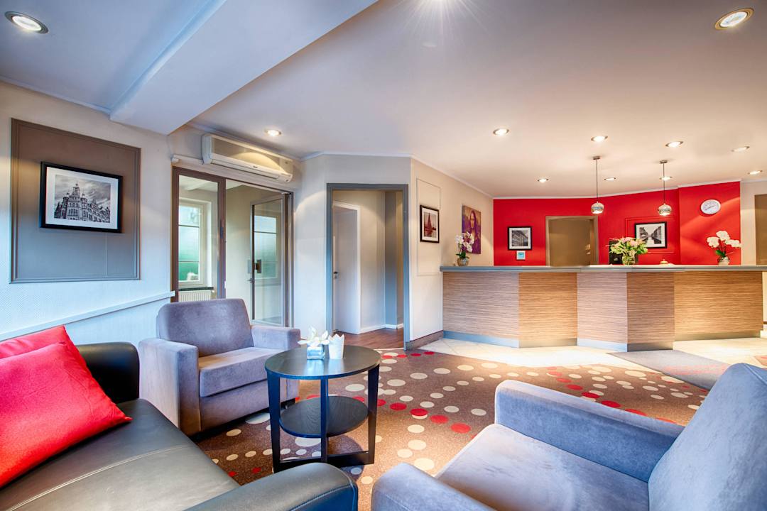 Lobby Leonardo Inn Hotel Hamburg Airport