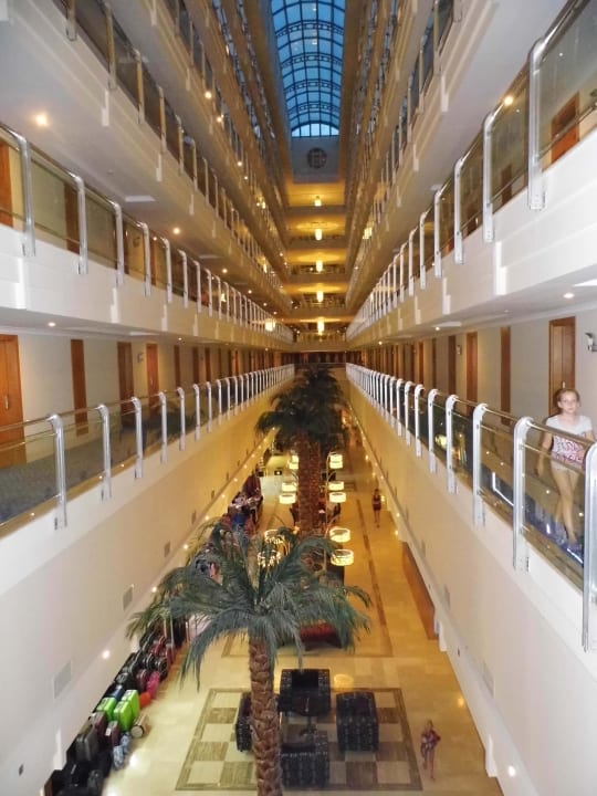 Lewe skrzydło Crystal Admiral