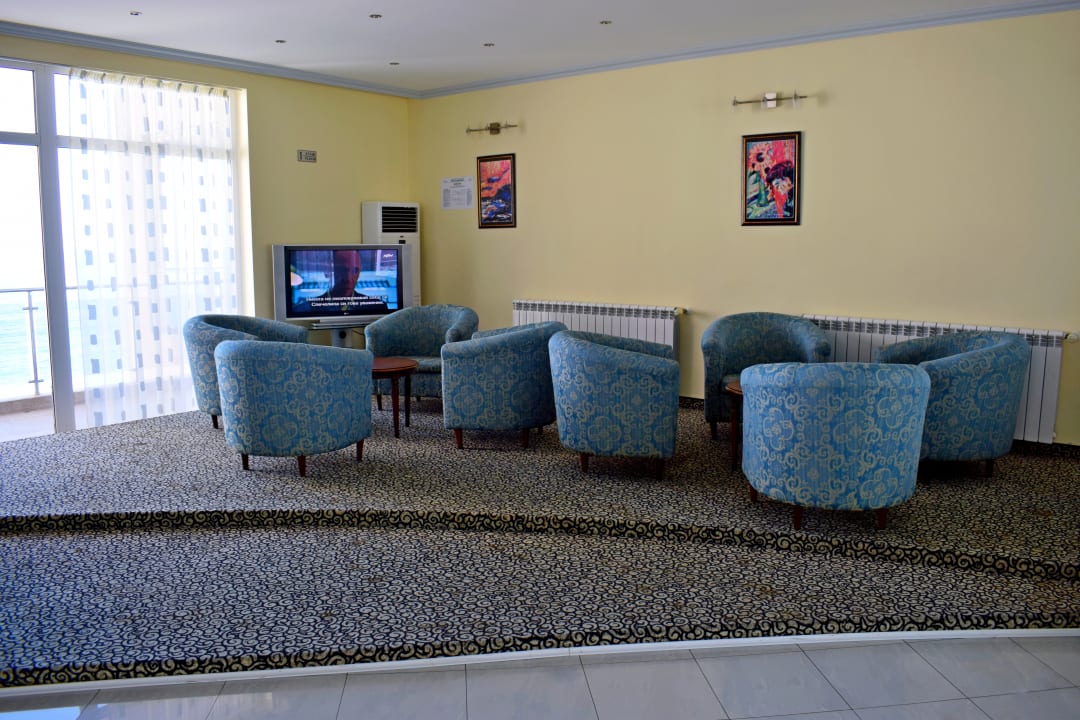 Lobby Brigantina Beach Hotel