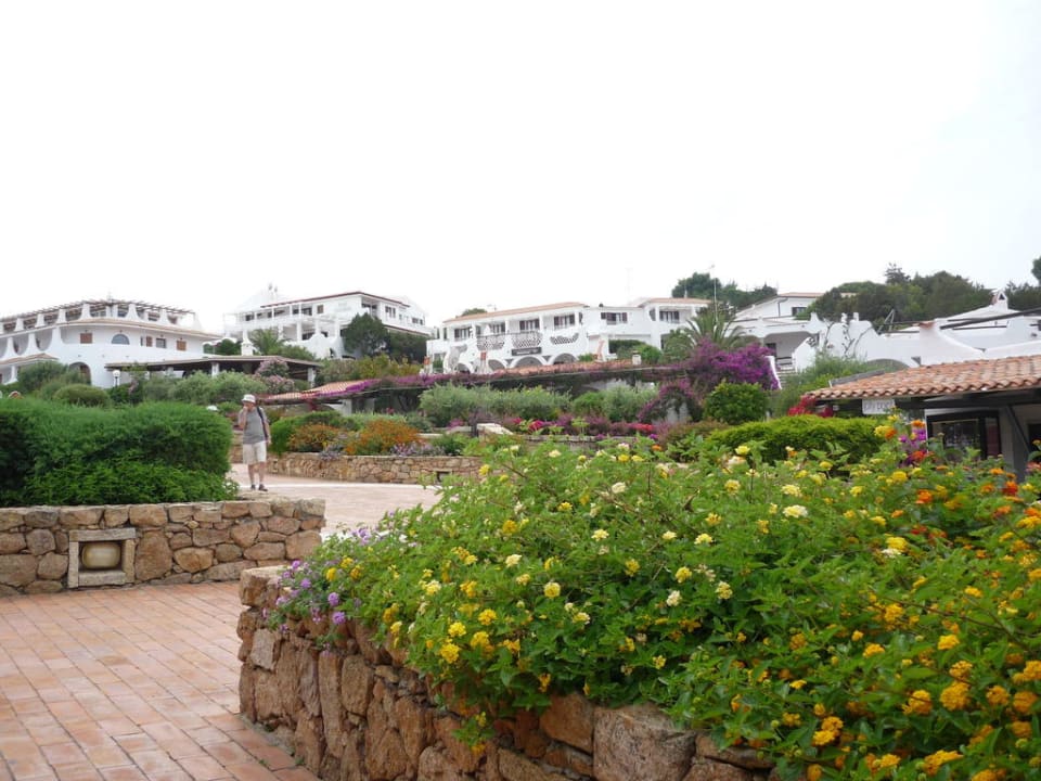 Blick vom Pub aus Hotel Mon Repos