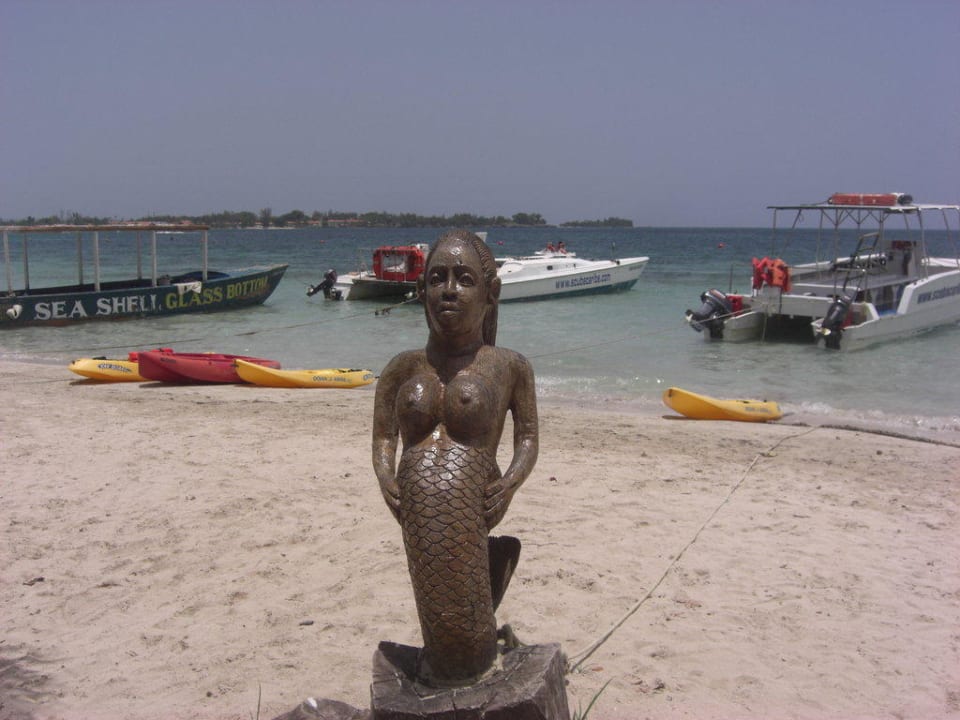 Holzschnitzereien Hotel Riu Negril