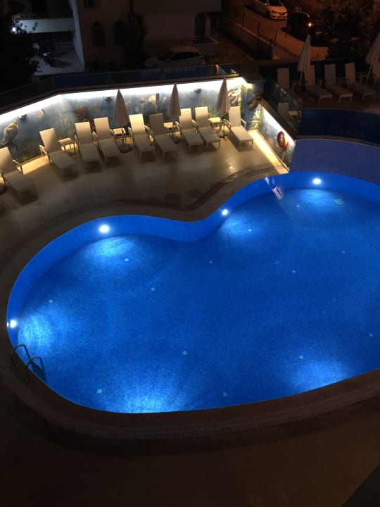 Pool Aurasia Design Hotel