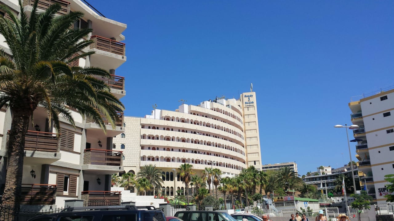 Hotel von außen Seaside Hotel Sandy Beach
