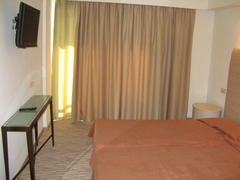 Zimmer Olympian Bay Grand Resort