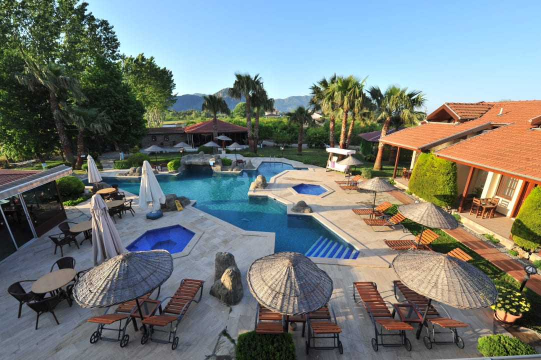 Pool Grenadine Lodge