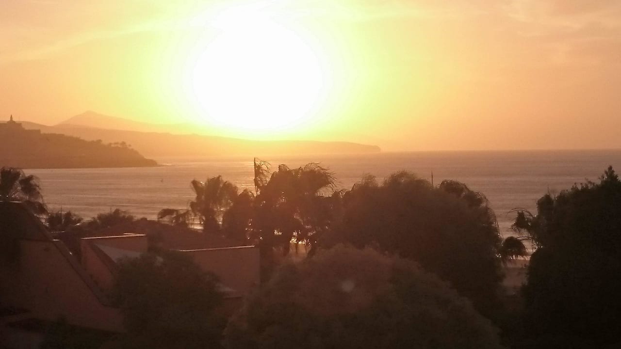 Sonnenaufgang von Terrasse Bungalows Ultra Uno Calle Caleta Mansa