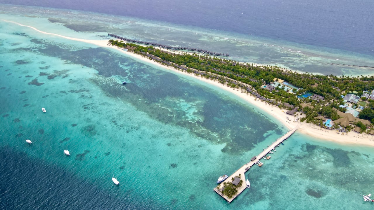 Strand Kuredu Island Resort & Spa