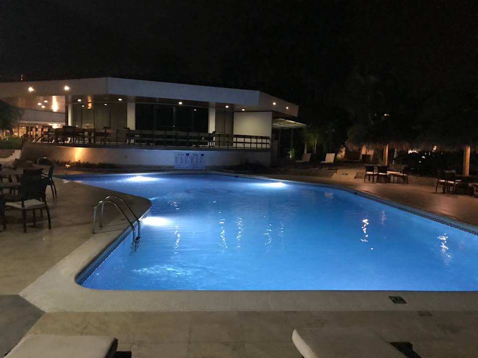 Pool Hotel Camino Real Managua