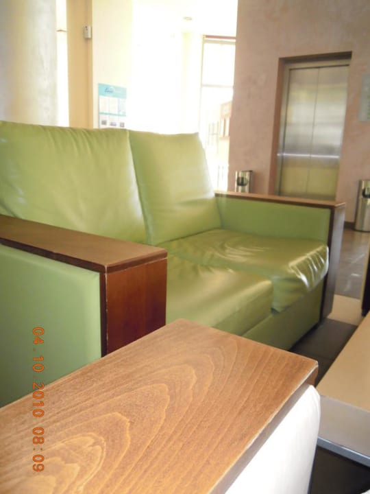 Möbel in der Lobby Park Hotel Golden Beach