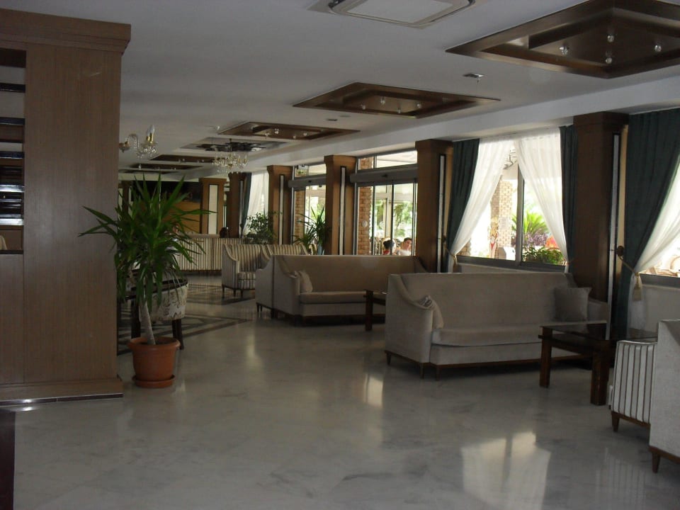 Lobby Seaden Corolla Hotel