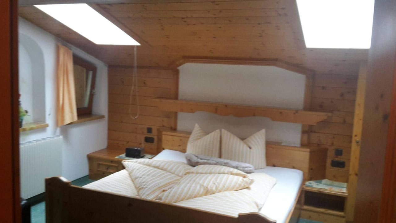 Schlafzimmer 1 Haus Rosmarie