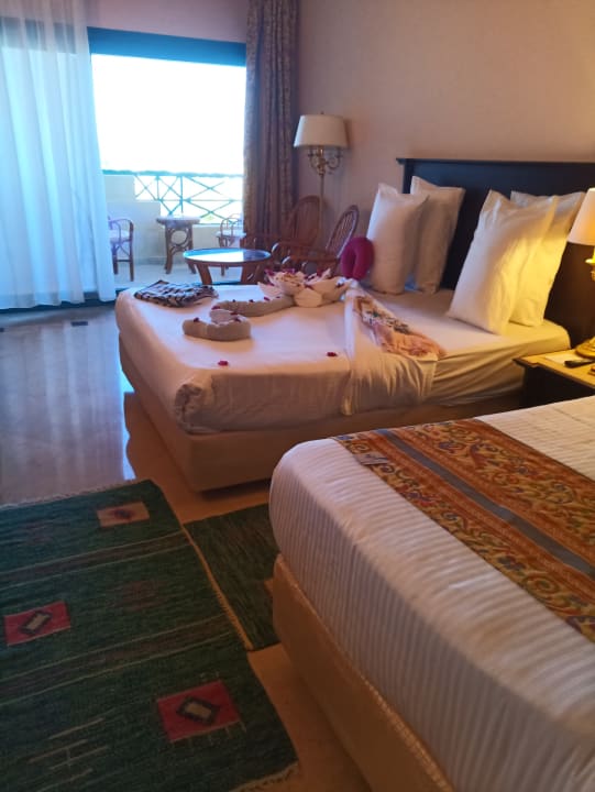 Zimmer Moreno Horizon Spa & Resort