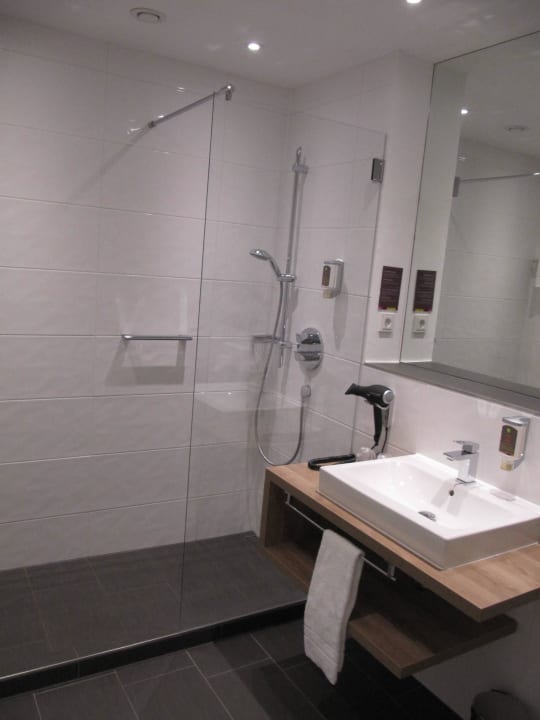 Bad Zimmer 229 ibis Styles Trier