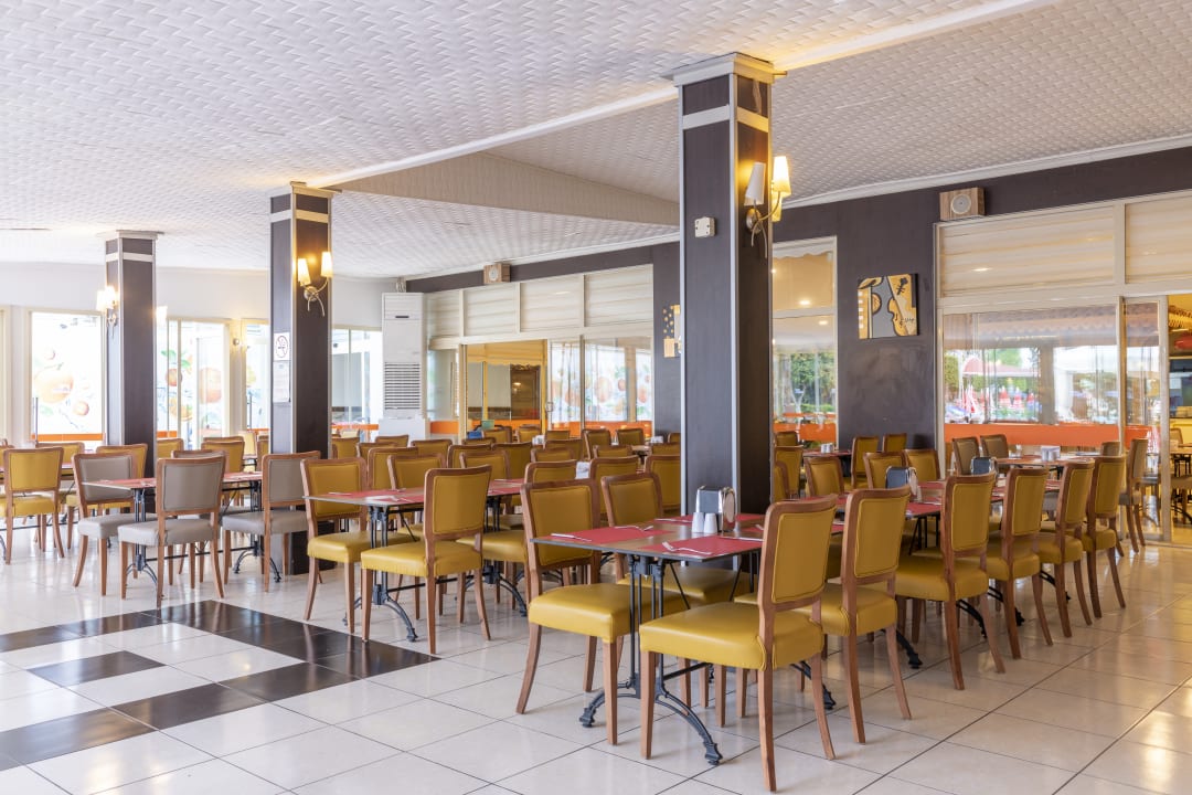 Gastro Lims Bona Dea Beach Hotel