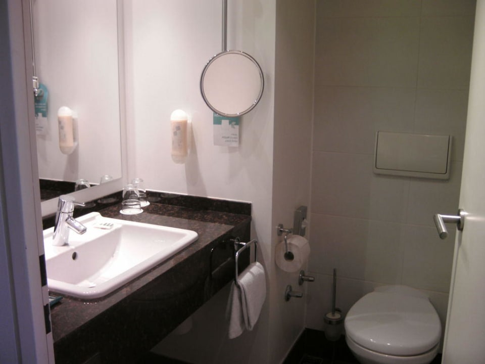 Badezimmer Hotel Mercure Koblenz