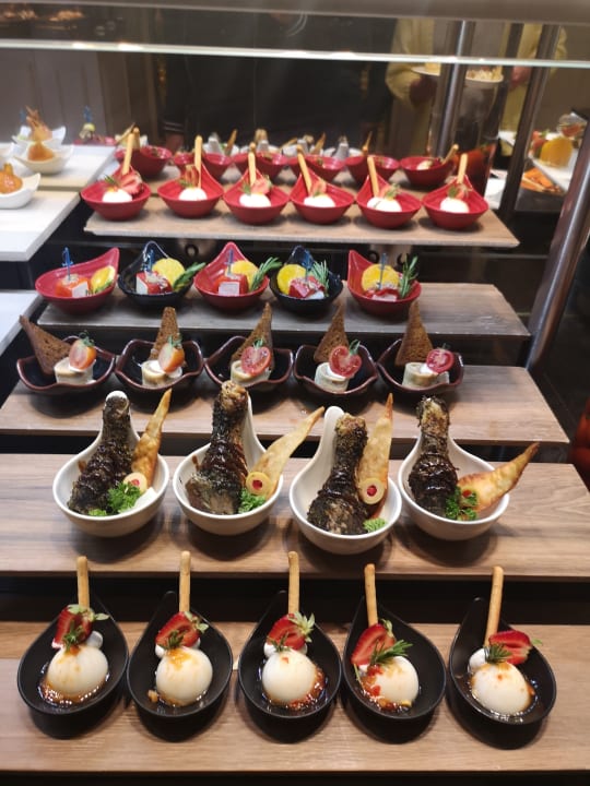 Gastro Well Palace Side