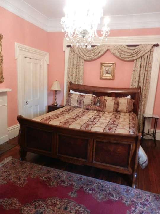 Bett 17hundred90 Inn & Restaurant