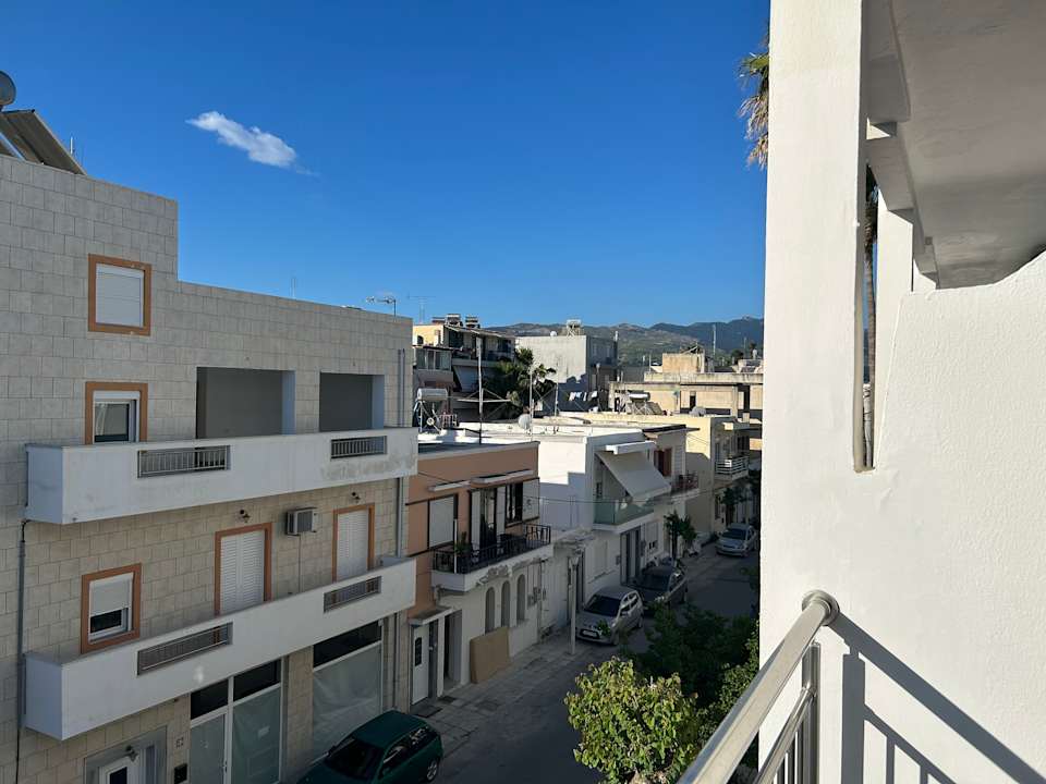 Zimmer Paritsa Hotel