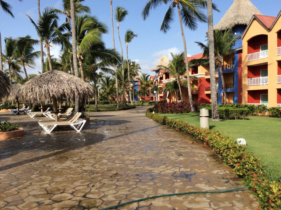 Weg zur Lobby Punta Cana Princess All Suites Resort & Spa