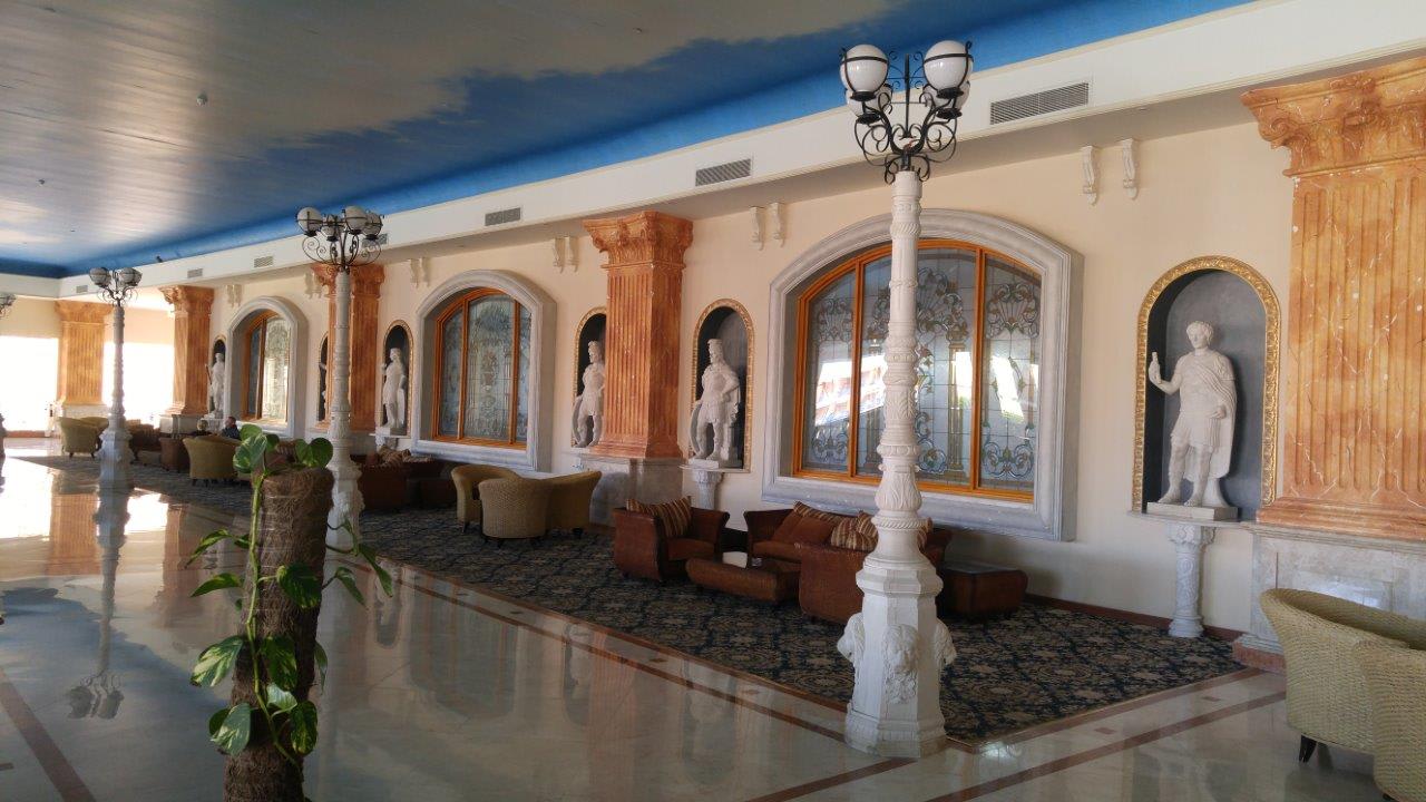Lobby Hotel Titanic Palace