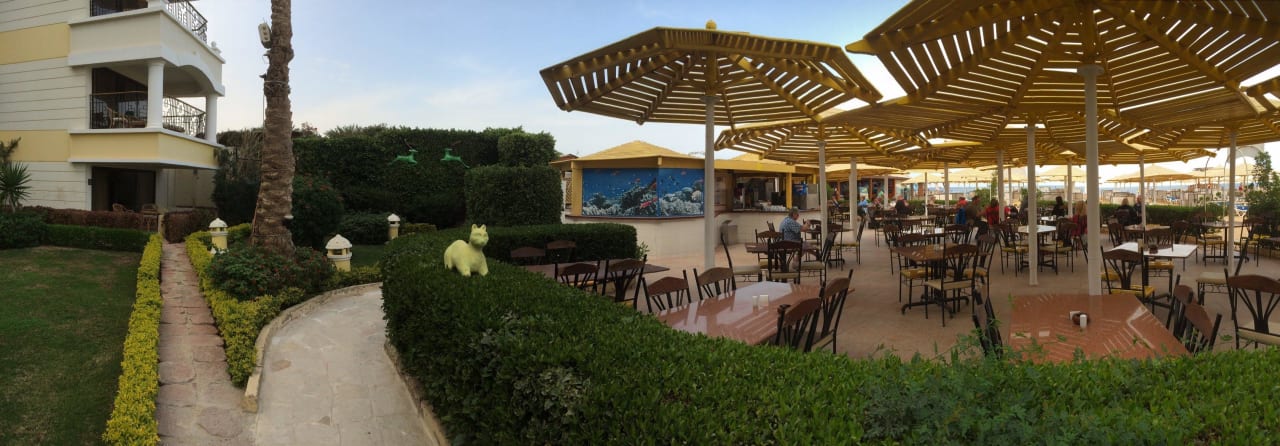 Beachbar SUNRISE Holidays Resort (Adults Only)