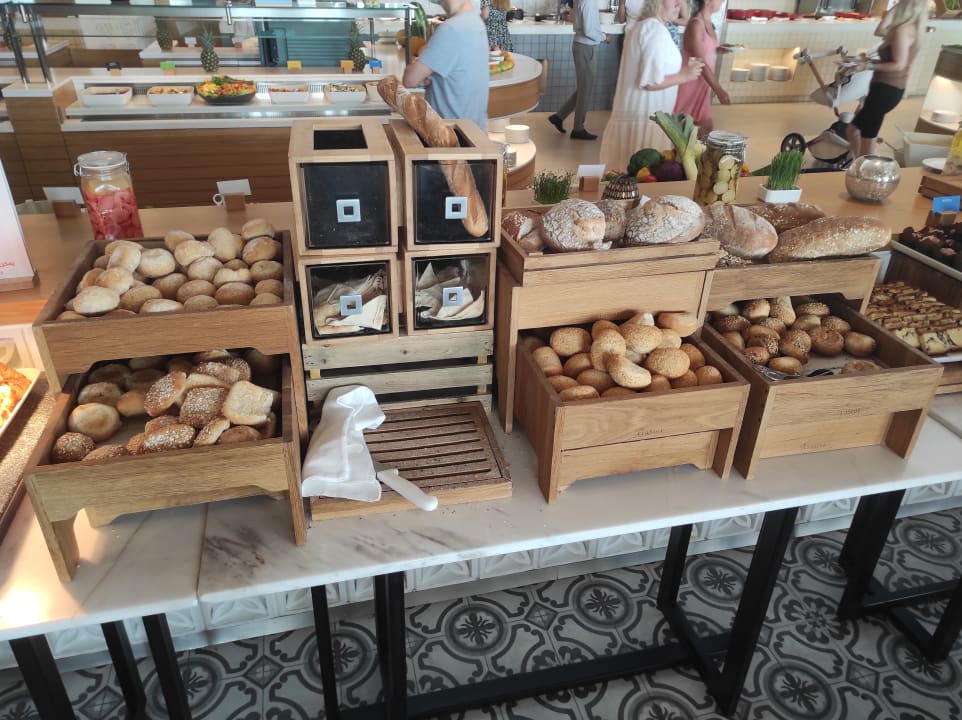 Gastro Hampton by Hilton Marjan Island