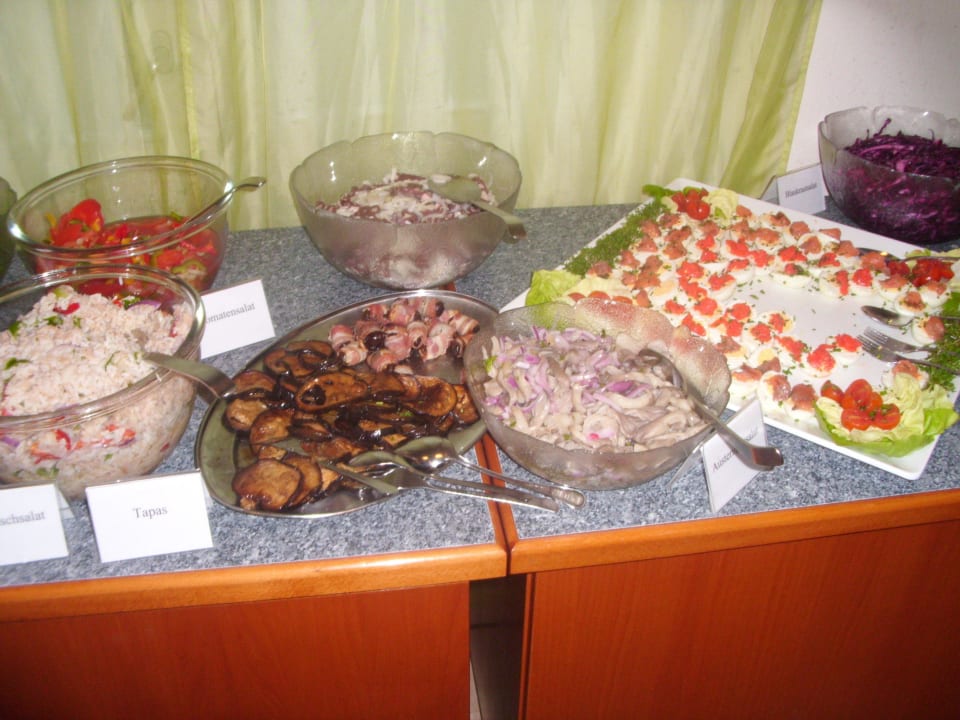 Weiterer Teil des Salatbüffet Sonnenhotel Bayerischer Hof