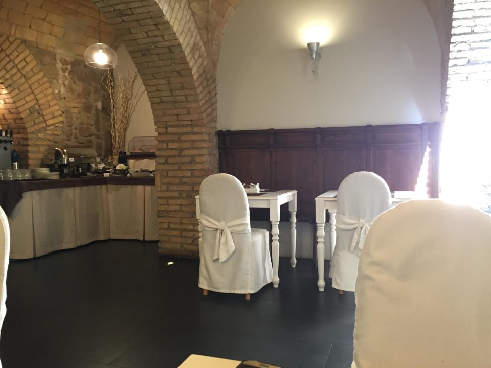 Essensaal Hotel Metropolis