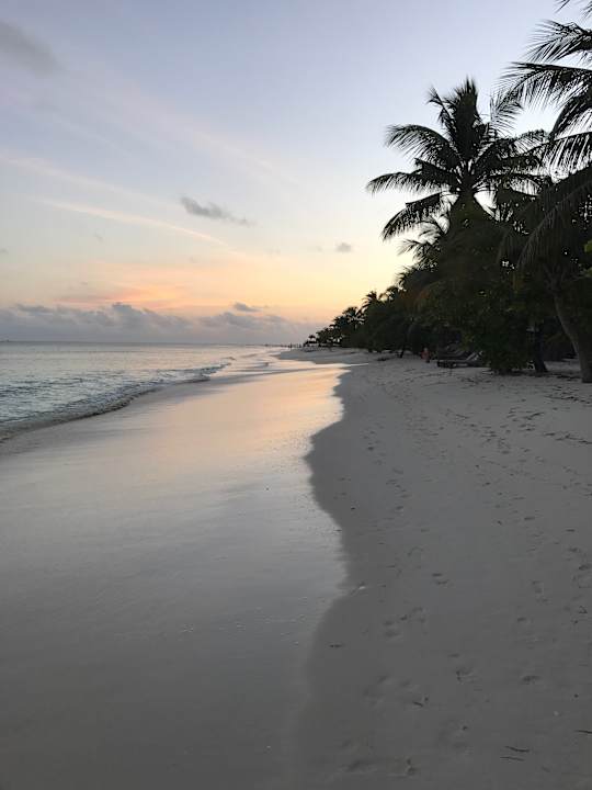 Strand Kuredu Island Resort & Spa