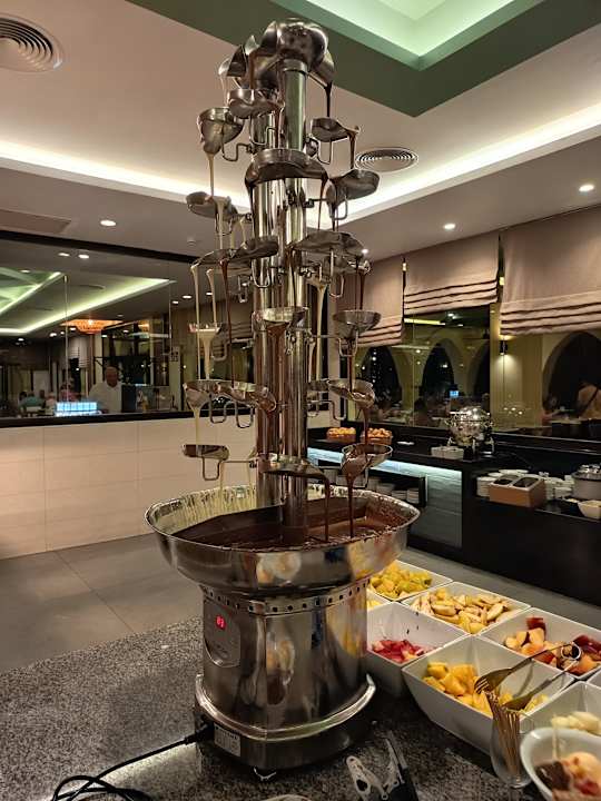 Gastro Hotel Riu Karamboa