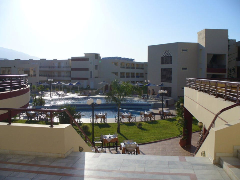 Sicht von der Hotelbar Vantaris Palace