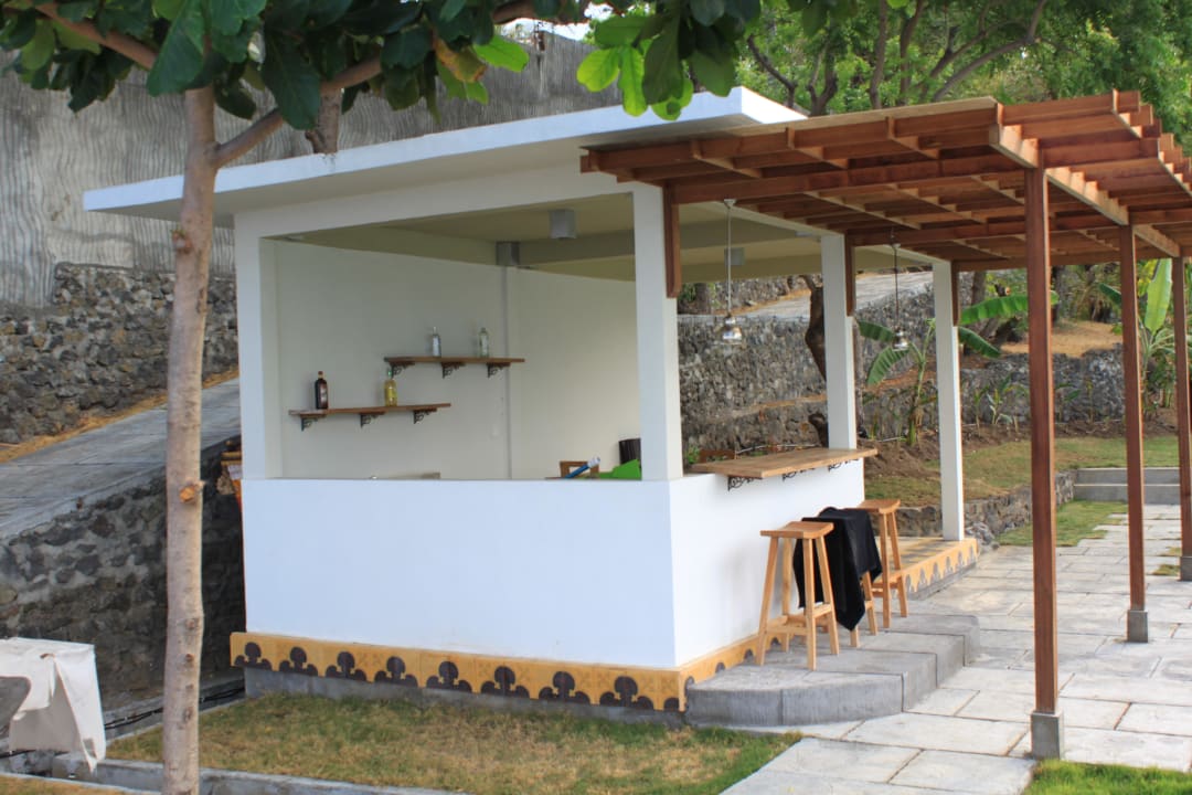 Poolbar Hotel KajaNe Tulamben