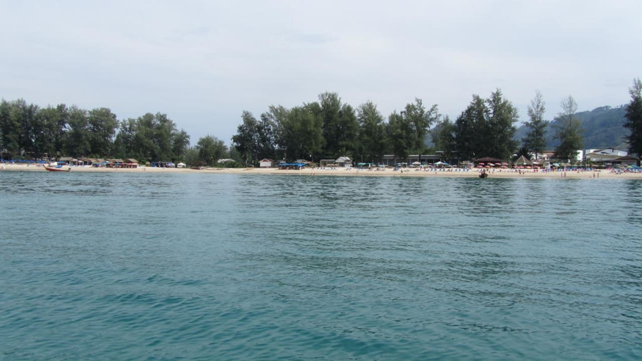 Der Bangtao Strand vom Hotel nach rechts 009  Best Western Premier Bangtao Beach Resort & Spa
