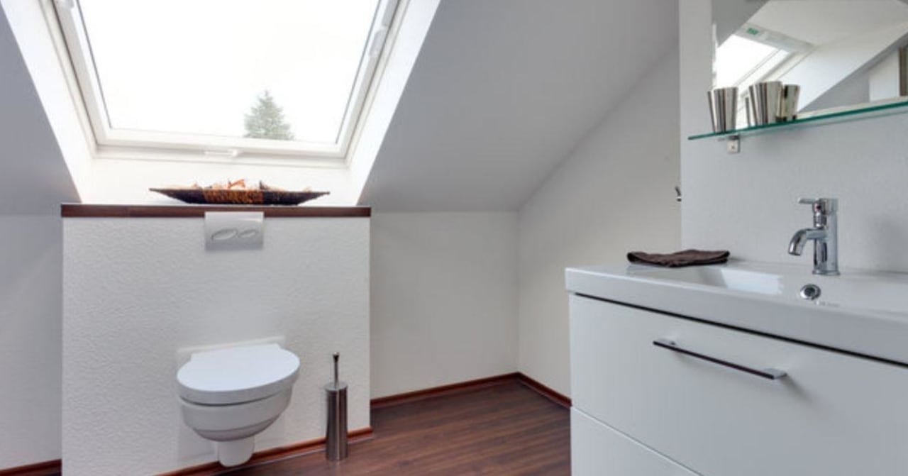 Doppelzimmer Dach Zimmer 5 WC Pension Haselmann