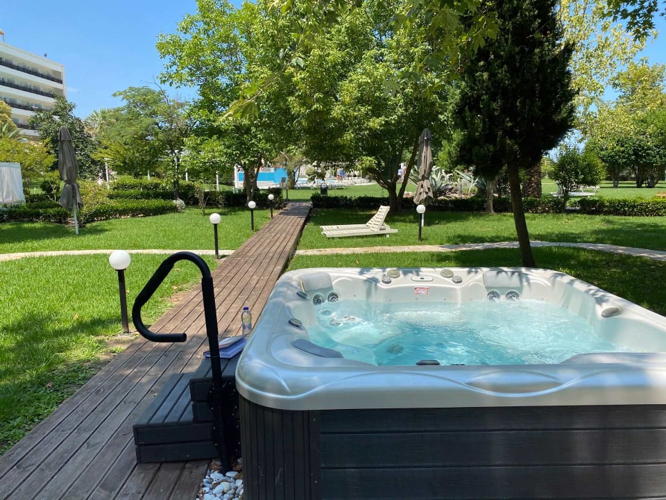 Gartenanlage Olympian Bay Grand Resort