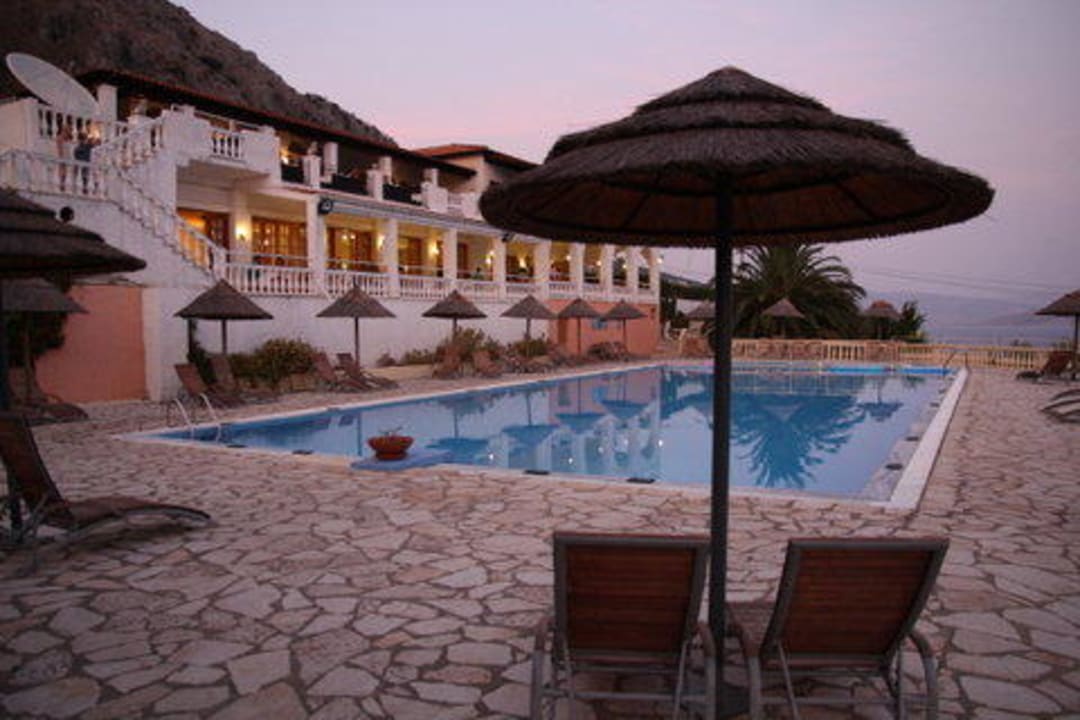 Am Abend Hotel Pantokrator