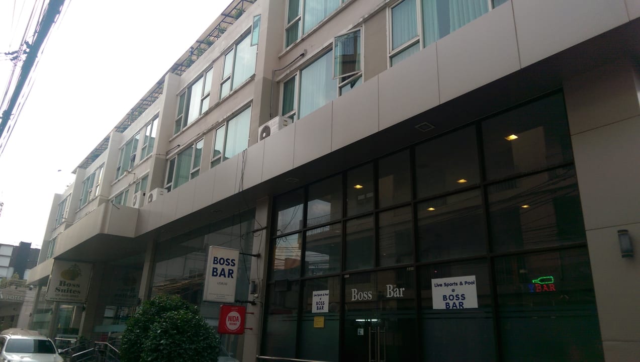 Lobby Hotel Boss Suites